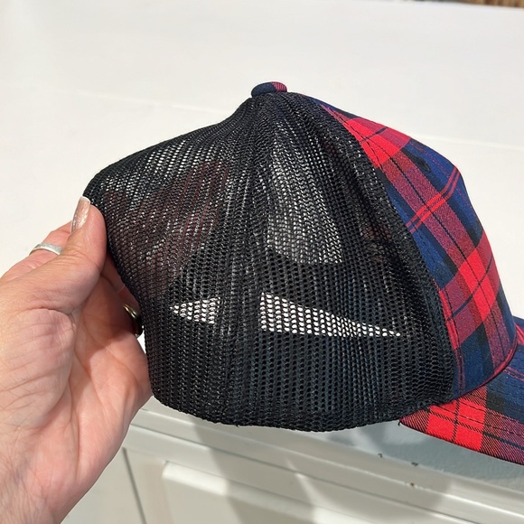 Hooey plaid adjustable SnapBack cap. - Picture 4 of 6